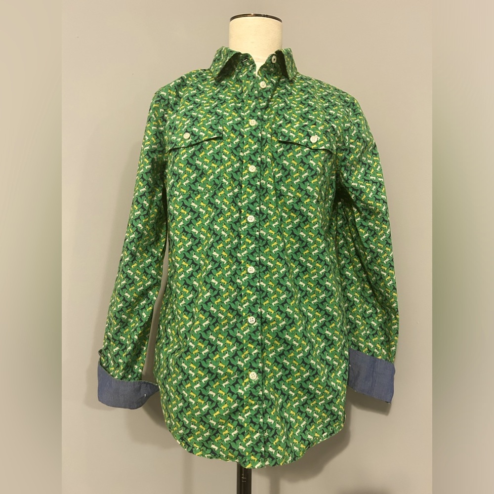 Talbots green horse button down with denim colored collar and cuffs size 8